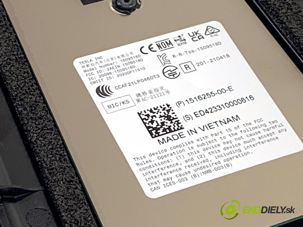 TESLA MODEL Y SUV 2024 220 kW EV  Clona stĺpika ľavy vonkajšia 1516225-00