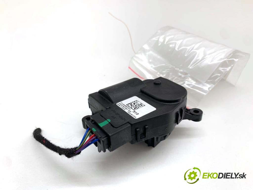 TESLA MODEL Y SUV 2024 220 kW EV  Motor kúrenia 1500623-00-A