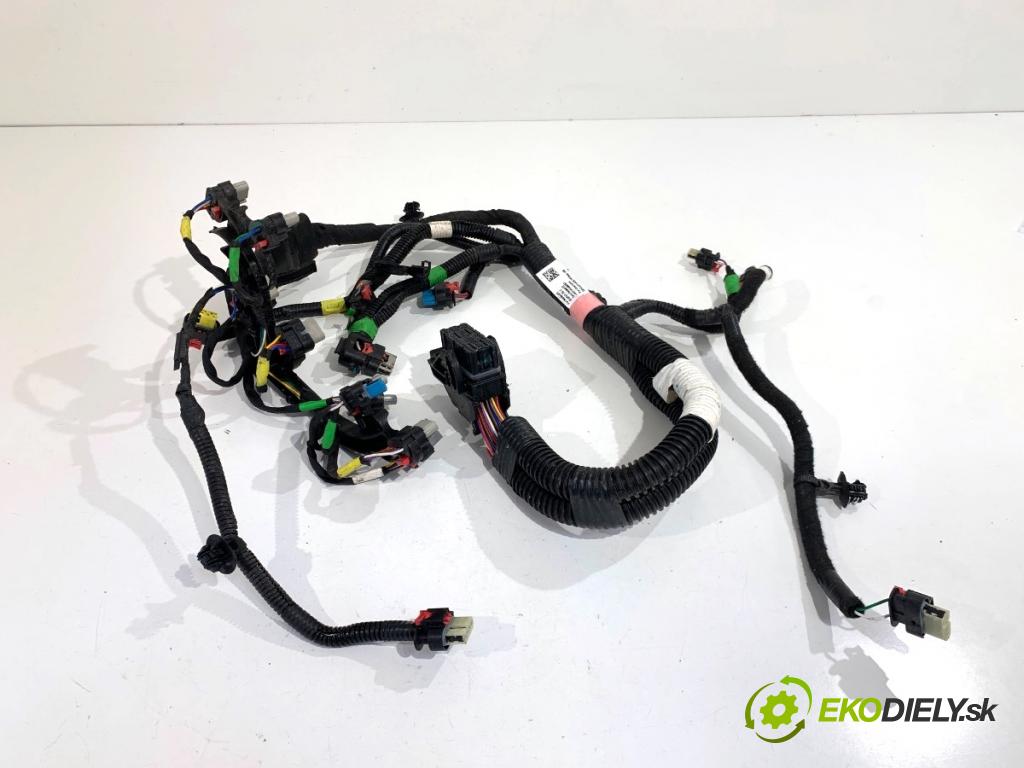 TESLA MODEL Y SUV 2024 220 kW EV  Káblovačka pumpy TEPLÝ: 2068767-00-C