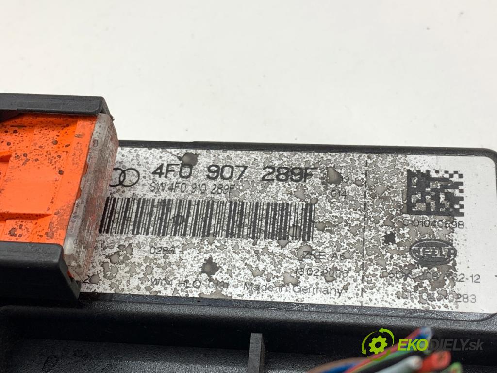 AUDI A6 C6 sedan 2006 125 kW 2.0 TFSI 1984 modul komfortu 4F0907289F (Komfortní modul)