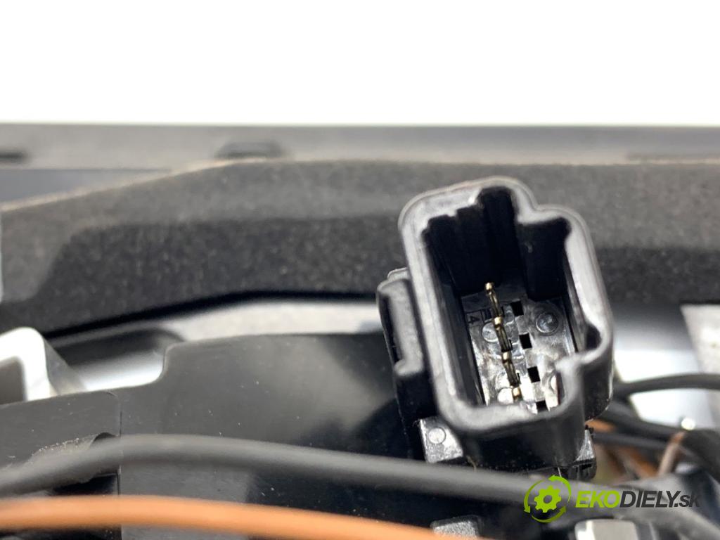 RENAULT ESPACE V nadwozie wielkoprzestrzenne (MPV) 2017 118 kW 1.6 dCi 160 1598 Svetlo pravy zad vnútorná 265507870R