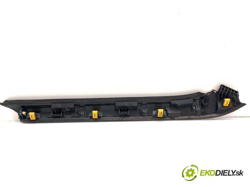 RENAULT ESPACE V nadwozie wielkoprzestrzenne (MPV) 2017 118 kW 1.6 dCi 160 1598 lišta chróm blatníka levá strana 638750519R
