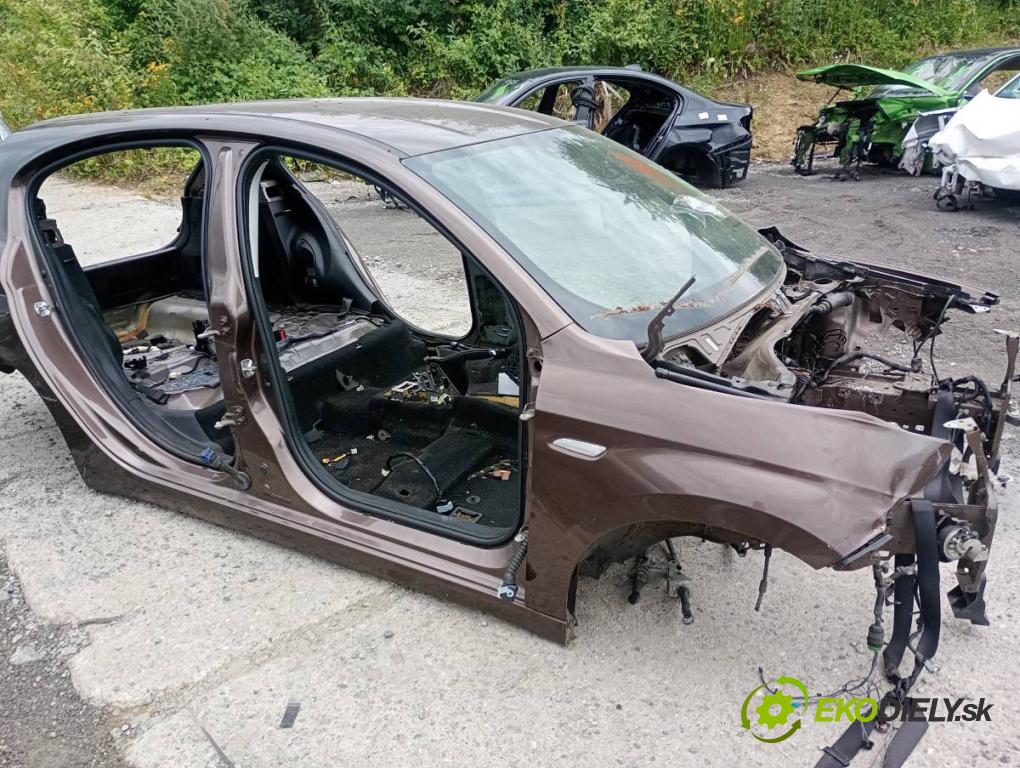 FIAT TIPO liftback 2017 70 kW 1.4 (356HXA1B) 1368 karoséria ČTVRŤÁK: Blatník prah strecha PODŁUŻNICA