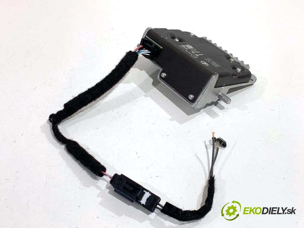 LEXUS NX SUV 2024 179 kW 350h (AAZH20) 2487 KAMERA okna prednej 8646C-78100
