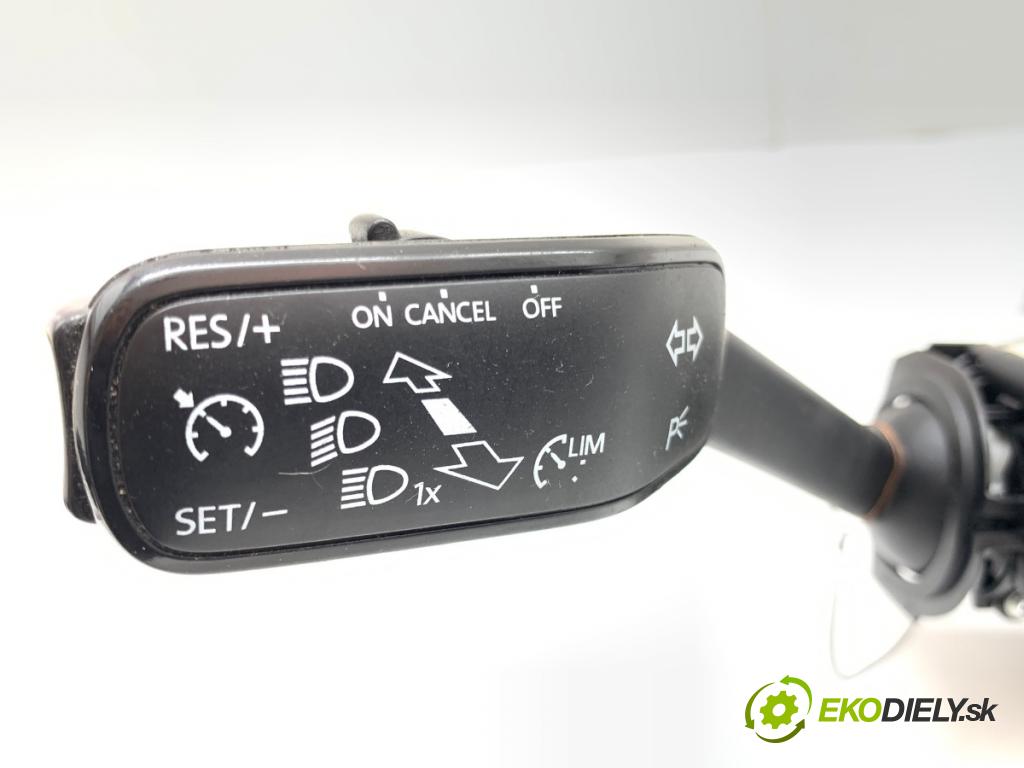 VW GOLF VII Kombi 2015 77 kW 1.6 TDI 1598 přepínač kombinovaný 5Q0953521EQ (Páčky pod volantem)