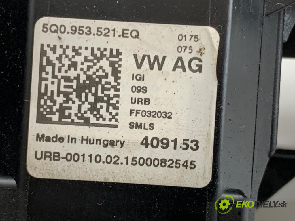 VW GOLF VII Kombi 2015 77 kW 1.6 TDI 1598 přepínač kombinovaný 5Q0953521EQ (Páčky pod volantem)
