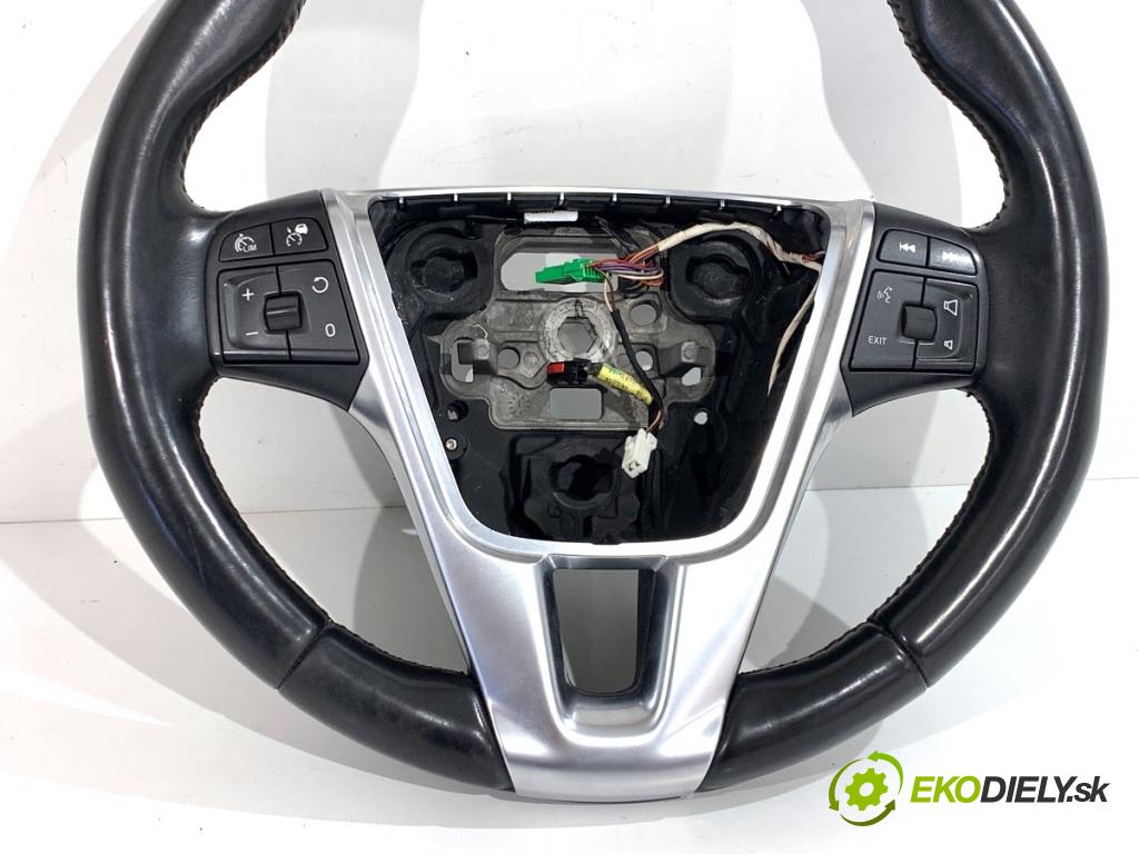 VOLVO V60 I Kombi 2017 140 kW 2.0 D4 1969 volant P31332536 (Volant)