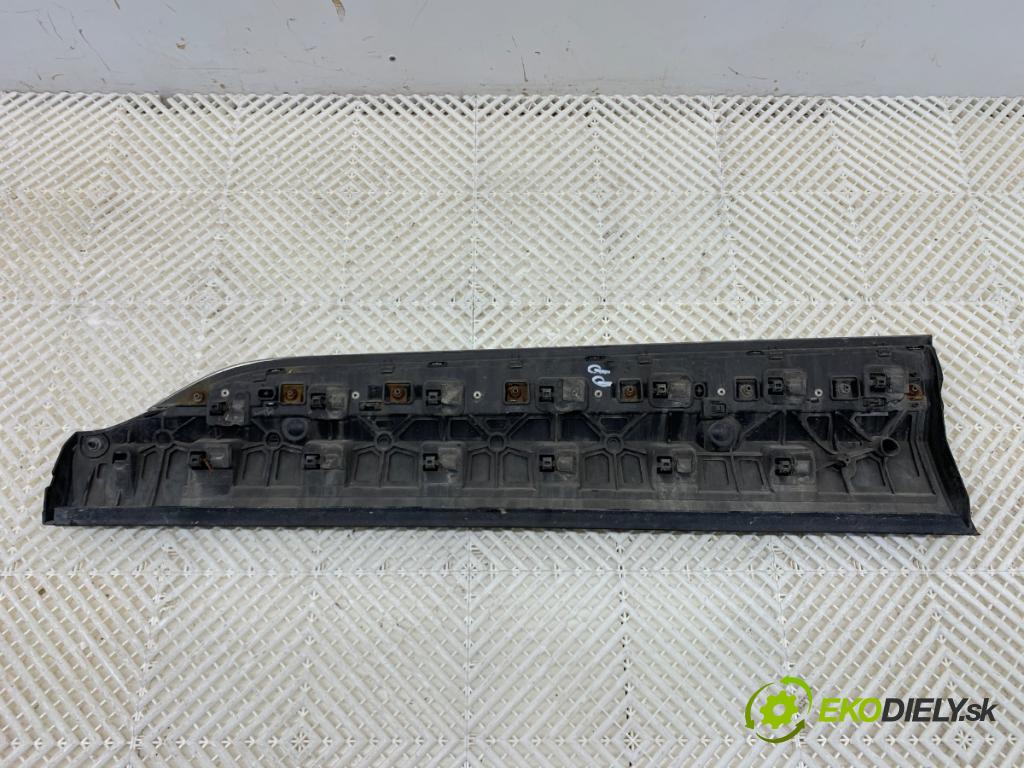 RENAULT ESPACE V nadwozie wielkoprzestrzenne (MPV) 2017 118 kW 1.6 dCi 160 1598 Lišta Dvere pravy predný 801860267R