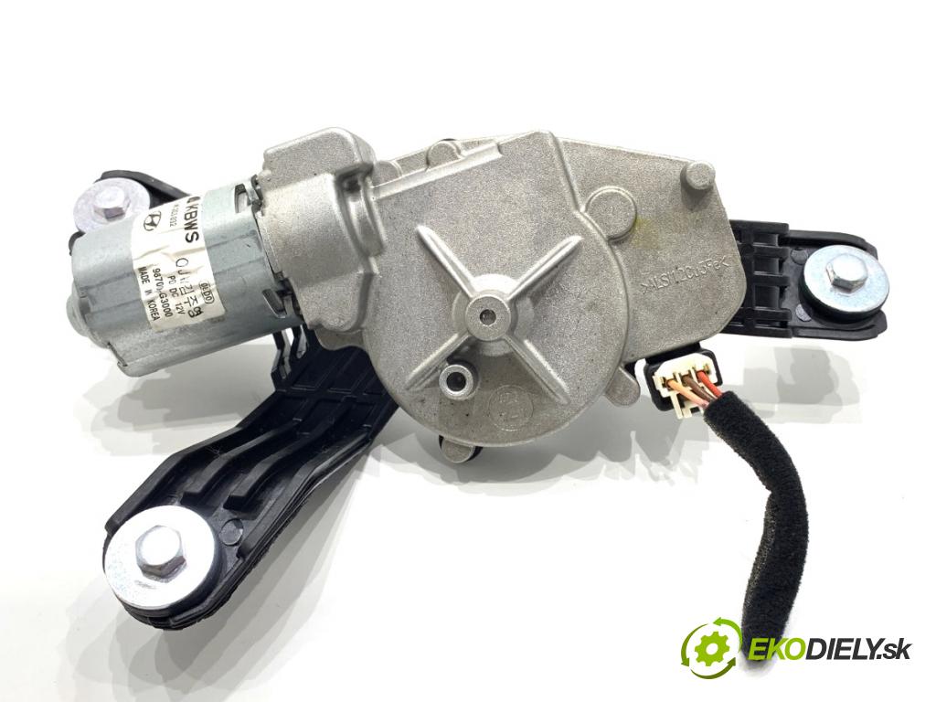 HYUNDAI i30 liftback 2020 74 kW 1.4 MPI 1368 Motor stieračov zad 98700-G3000