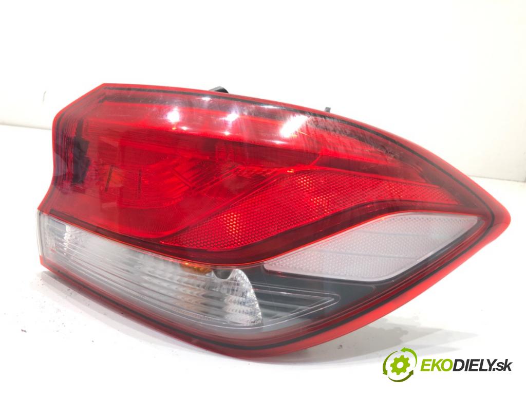 HYUNDAI i30 liftback 2020 74 kW 1.4 MPI 1368 Svetlo pravy zad 92402G4000