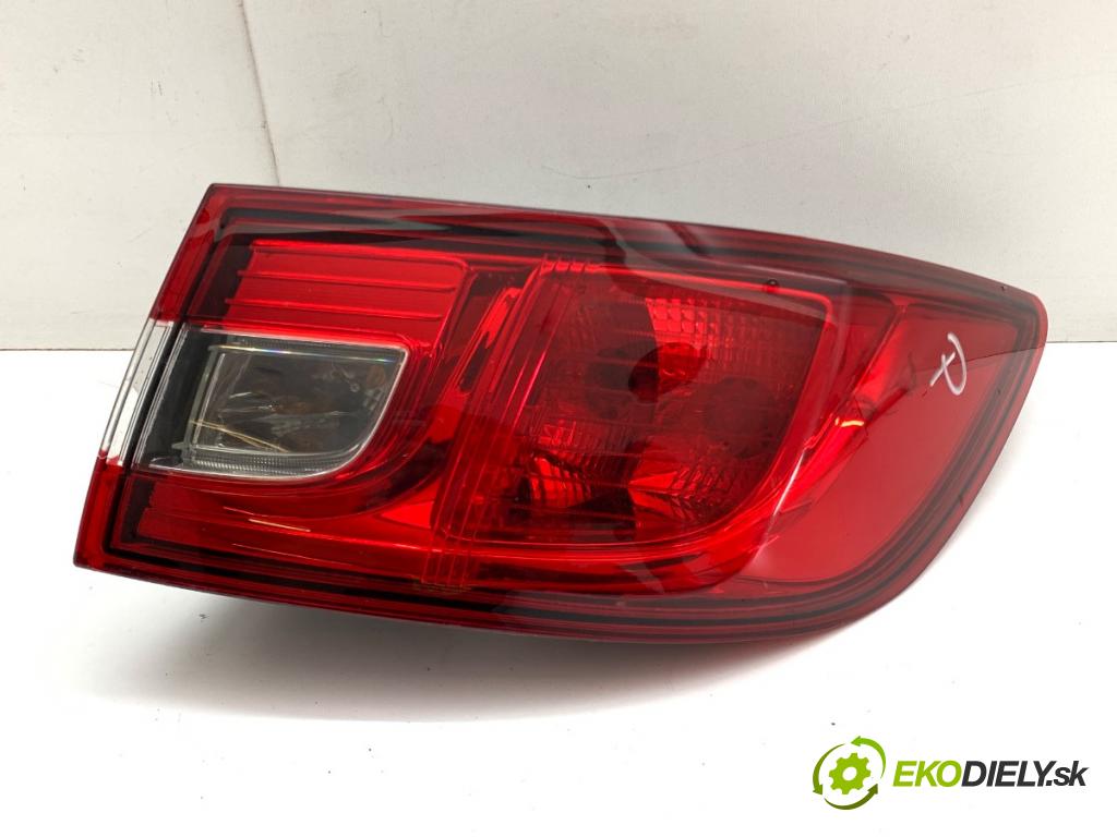 RENAULT CLIO IV liftback 2013 54 kW 1.2 16V 1149 Svetlo pravy zad 265502631R