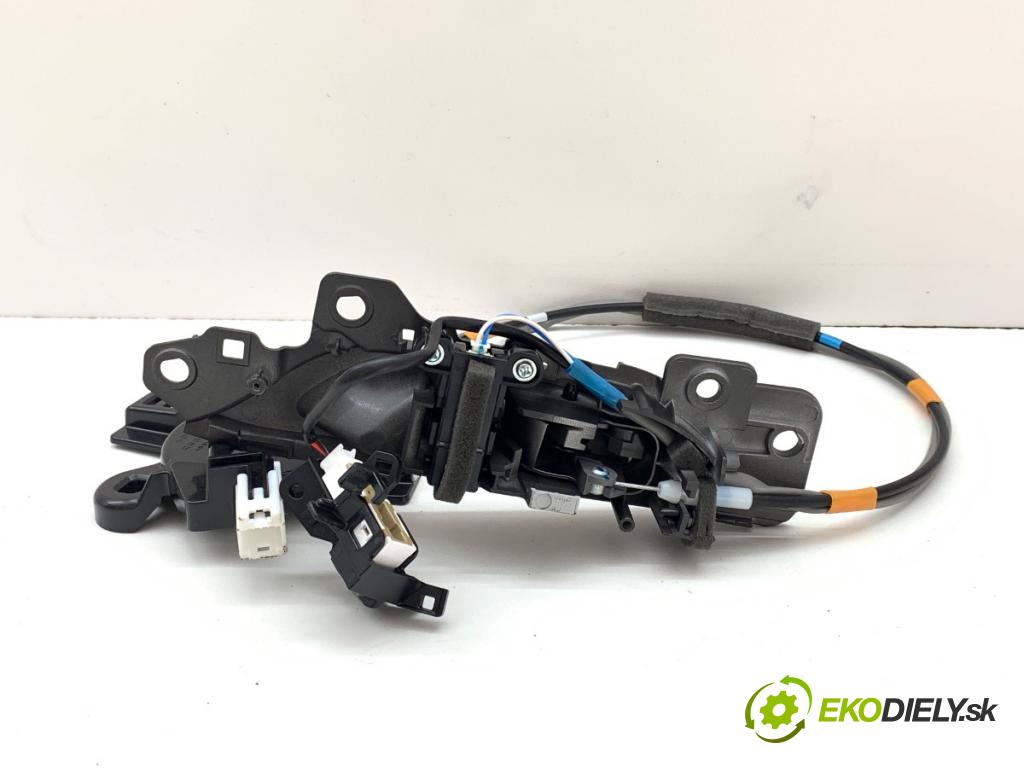 LEXUS NX SUV 2024 179 kW 350h (AAZH20) 2487 klika vnitřní pravý zadní část 69070-78021