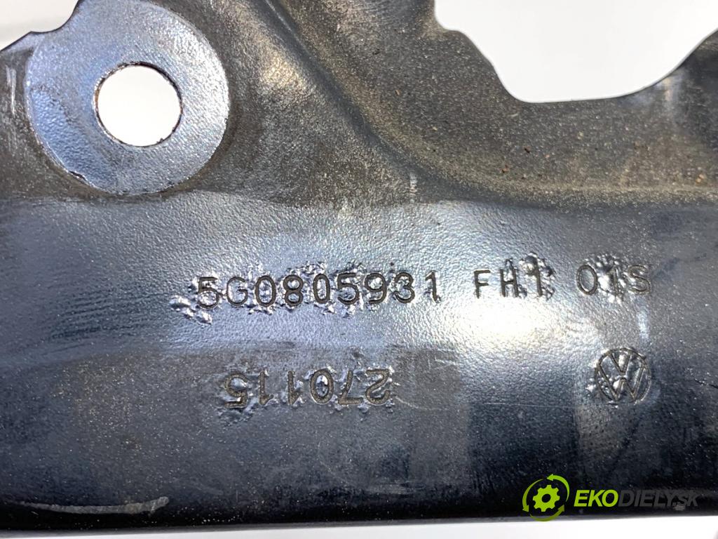 VW GOLF VII Kombi 2015 77 kW 1.6 TDI 1598 držiak Výstuha horná 5G0805932