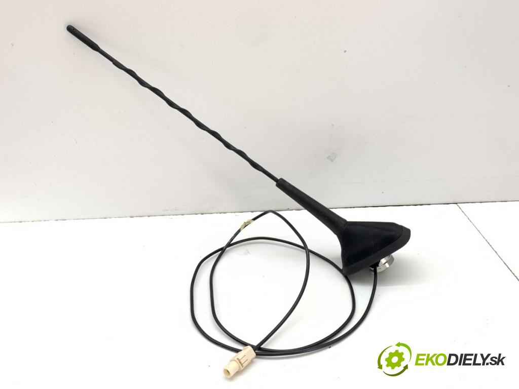 RENAULT CLIO IV liftback 2013 54 kW 1.2 16V 1149 ANTENA 