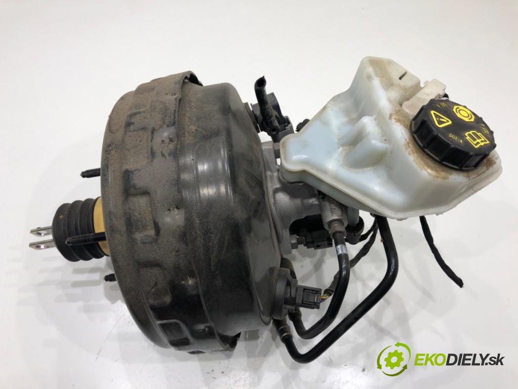 VOLVO V60 I Kombi 2017 140 kW 2.0 D4 1969 Posilovač bŕzd P31400790