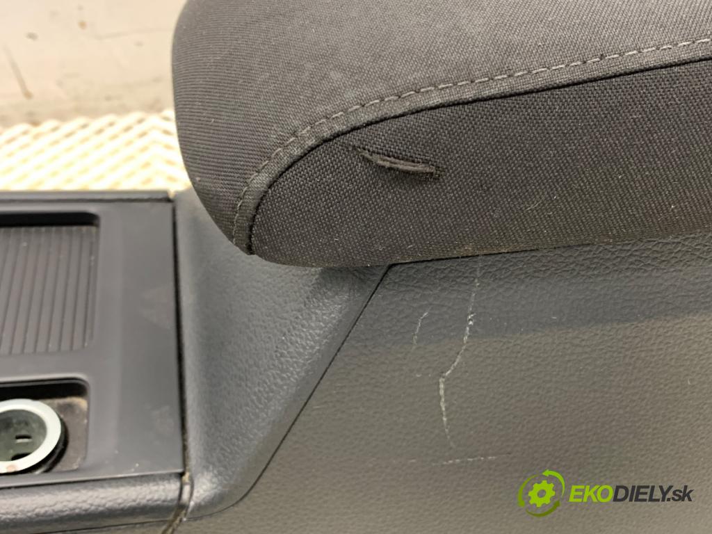 VW GOLF VII Kombi 2015 77 kW 1.6 TDI 1598 Tunel stredový (Stredový tunel)