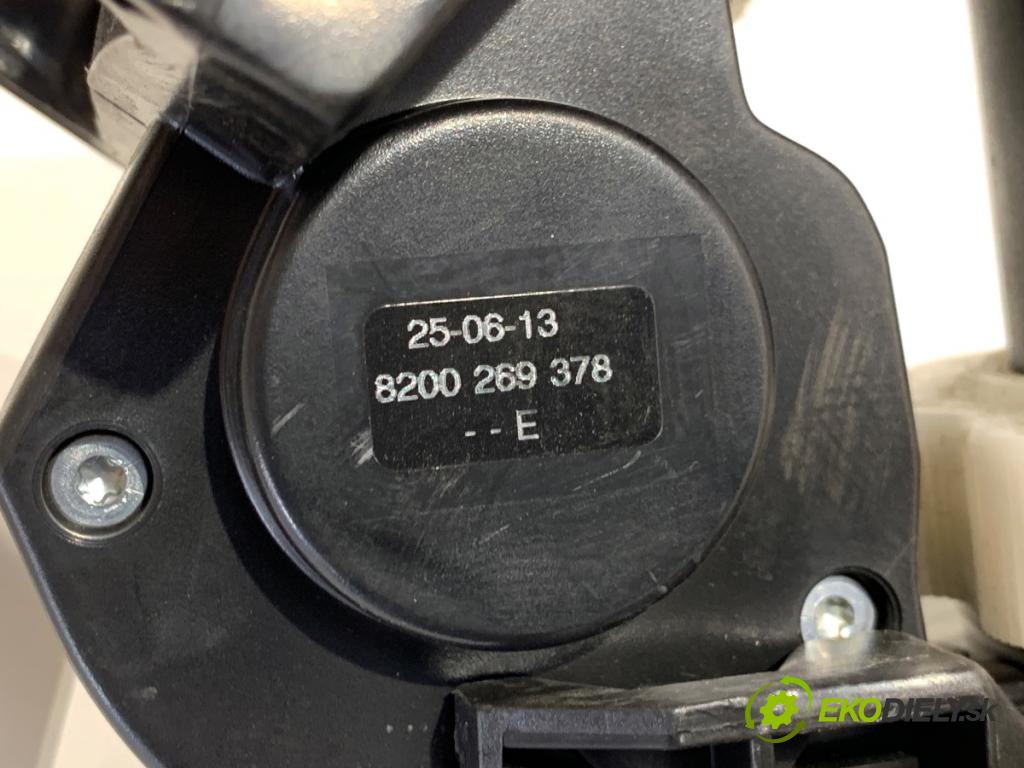 RENAULT CLIO IV liftback 2013 54 kW 1.2 16V 1149 okno kolesa ZÁLOHOVANIE: 8200922466