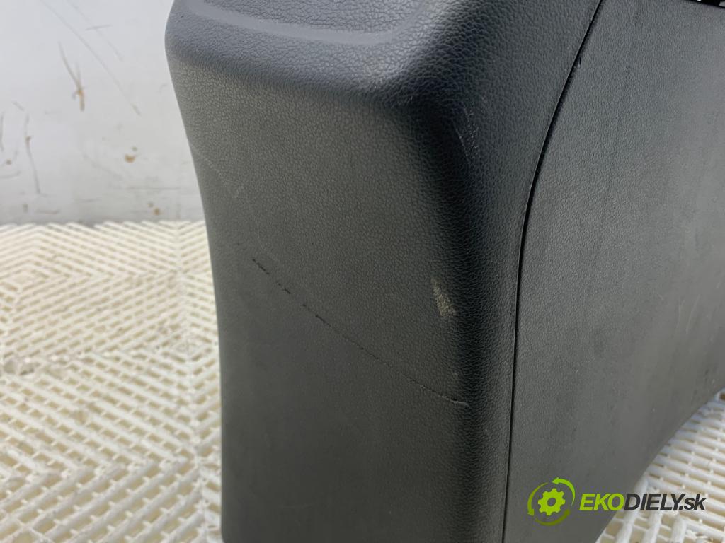HYUNDAI i30 liftback 2020 74 kW 1.4 MPI 1368 Tunel stredový  (Stredový tunel)