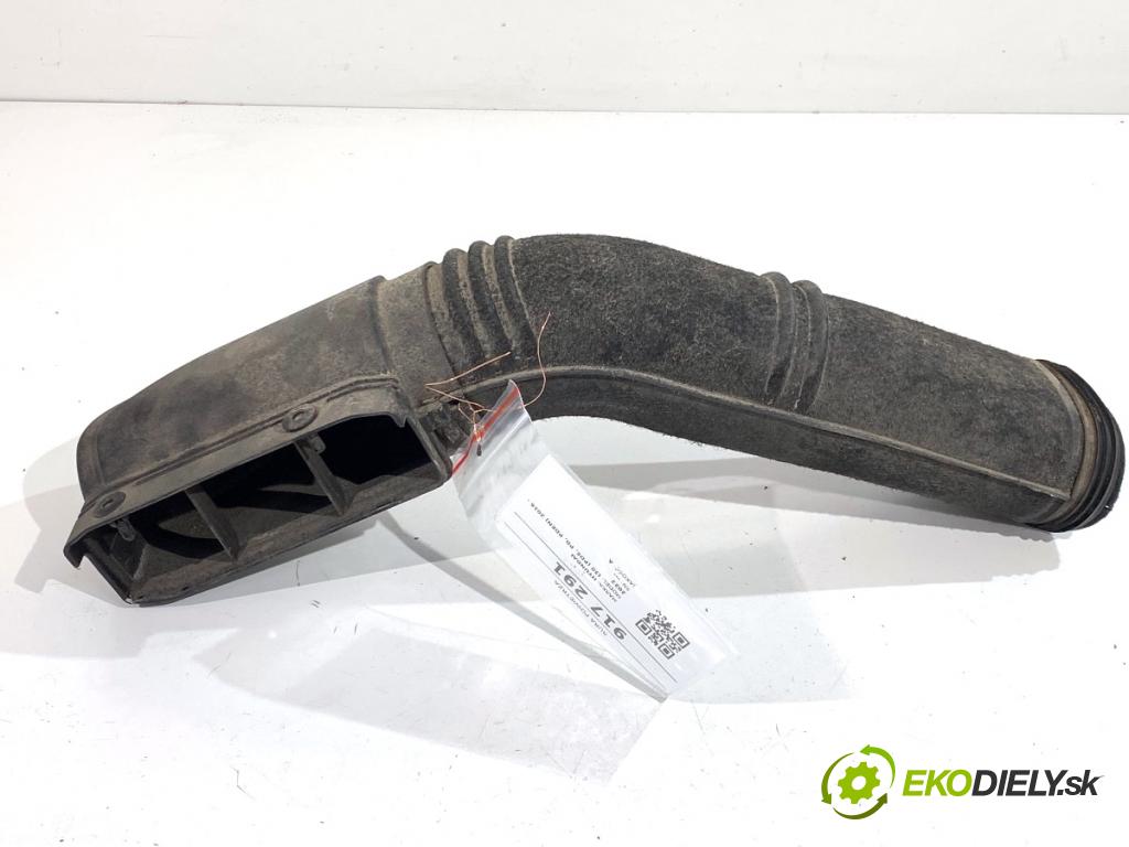 HYUNDAI i30 liftback 2020 74 kW 1.4 MPI 1368 Rúra vzduchu 28210-F2000