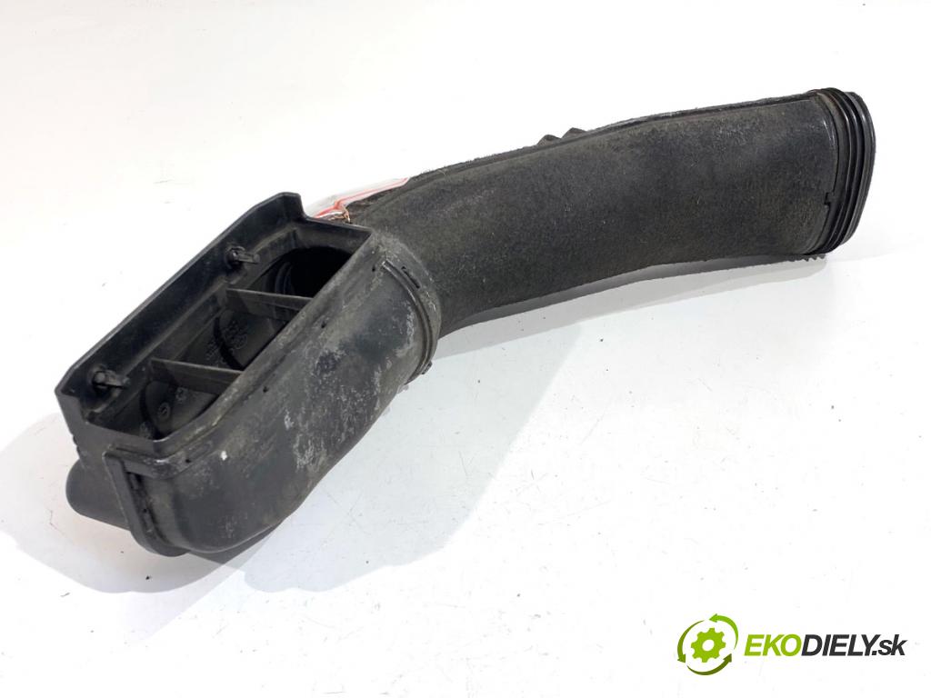 HYUNDAI i30 liftback 2020 74 kW 1.4 MPI 1368 Rúra vzduchu 28210-F2000