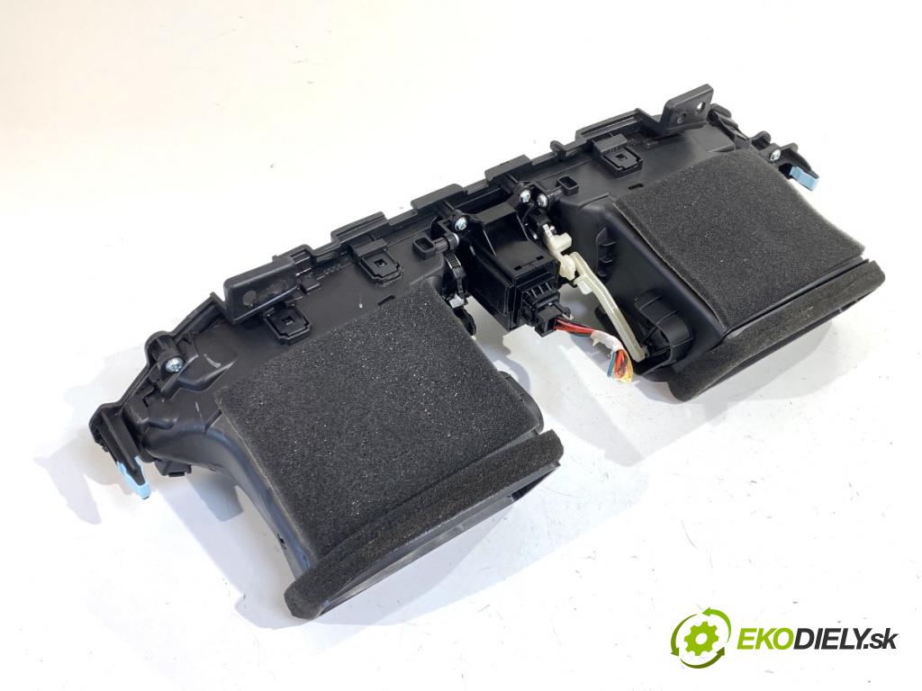 HYUNDAI i30 liftback 2020 74 kW 1.4 MPI 1368 Mriežky kúrenia predný 97401-G4000