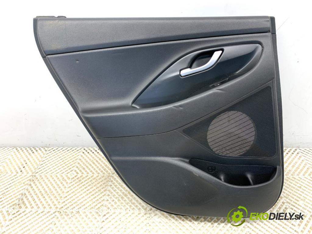 HYUNDAI i30 liftback 2020 74 kW 1.4 MPI 1368 ča dveře levý zadní část 
