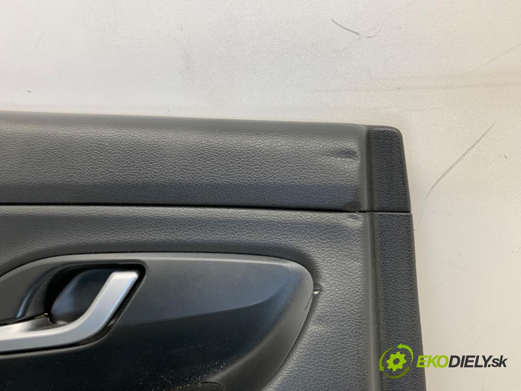 HYUNDAI i30 liftback 2020 74 kW 1.4 MPI 1368 čalúnenie Dvere ľavy zad