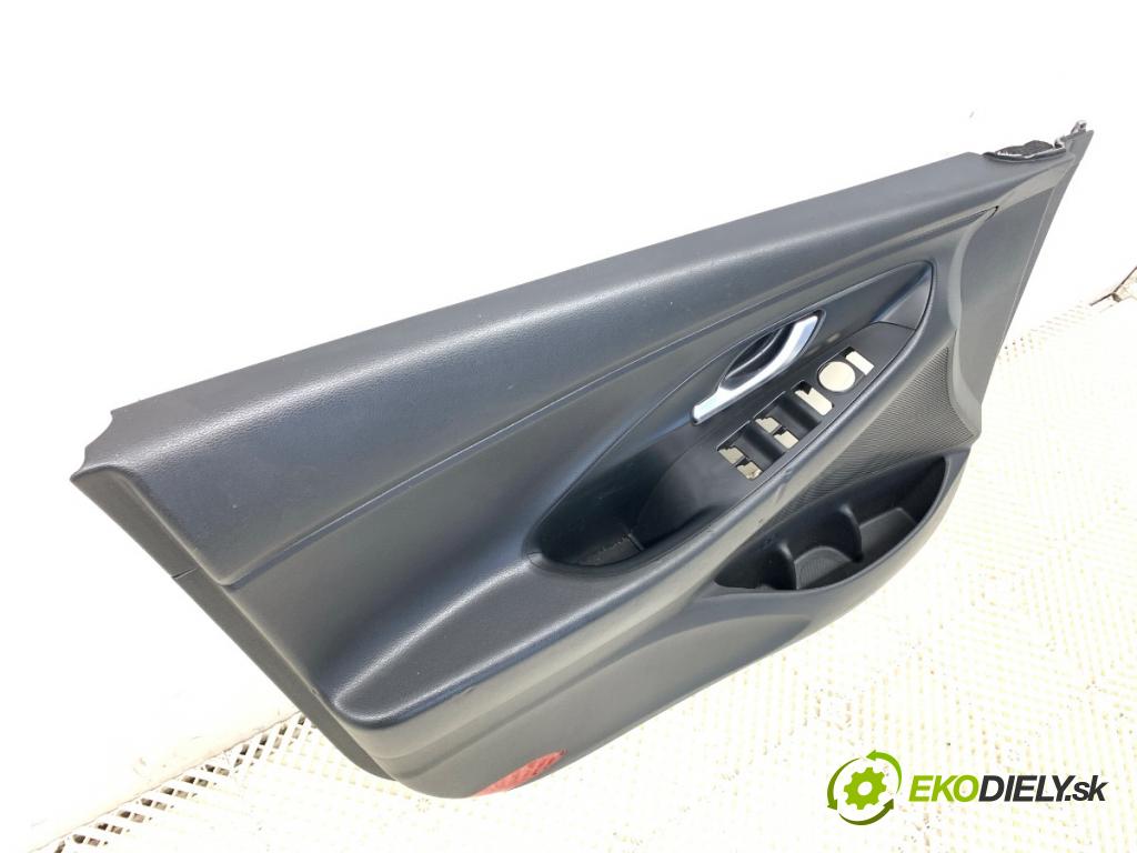 HYUNDAI i30 liftback 2020 74 kW 1.4 MPI 1368 čalúnenie Dvere ľavy predný