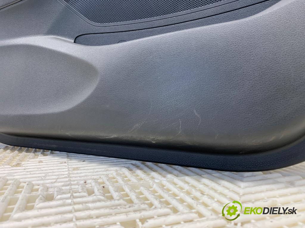 HYUNDAI i30 liftback 2020 74 kW 1.4 MPI 1368 čalúnenie Dvere ľavy predný