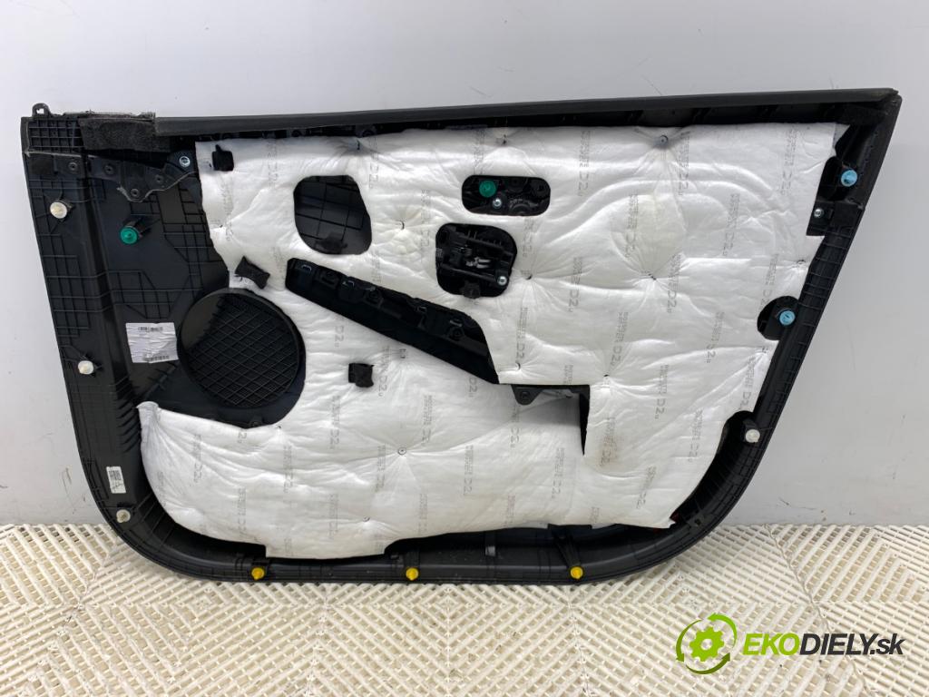 HYUNDAI i30 liftback 2020 74 kW 1.4 MPI 1368 čalúnenie Dvere ľavy predný