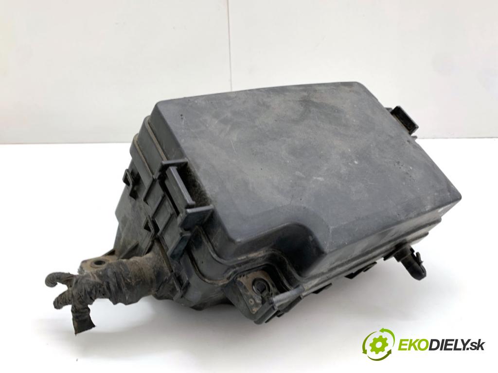 HYUNDAI i30 liftback 2020 74 kW 1.4 MPI 1368 Skrinka poistková 91286-G4110 (Poistková skrinka)