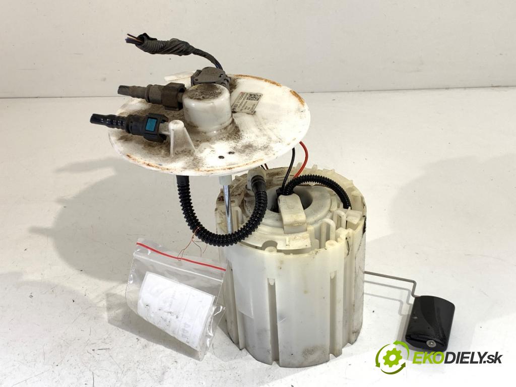 HYUNDAI i30 liftback 2020 74 kW 1.4 MPI 1368 pumpa paliva 31110-G4000