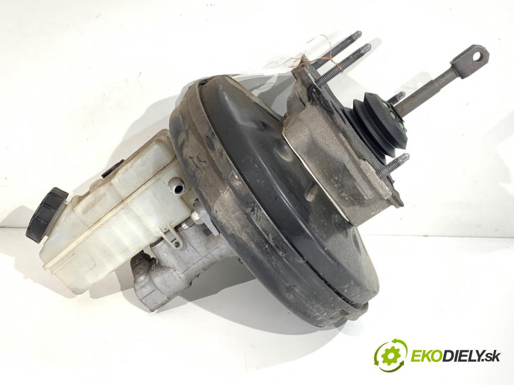 RENAULT CLIO IV liftback 2013 54 kW 1.2 16V 1149 posilovač bŕzd 472104788R