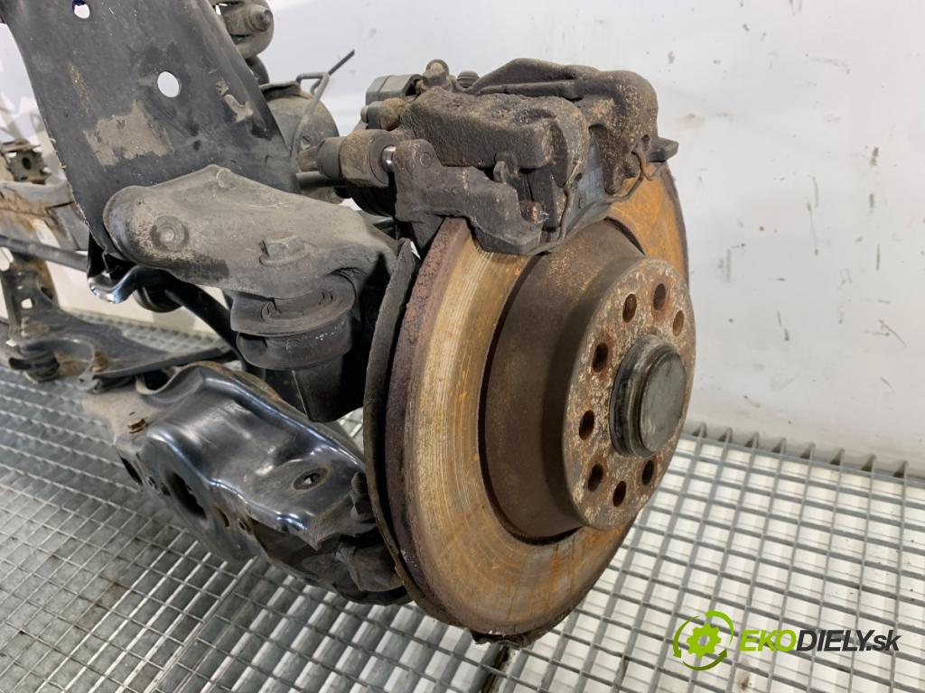 VW PASSAT B8 Kombi 2019 110 kW 2.0 TDI 1968 Výstuha zad 3Q0505235AC