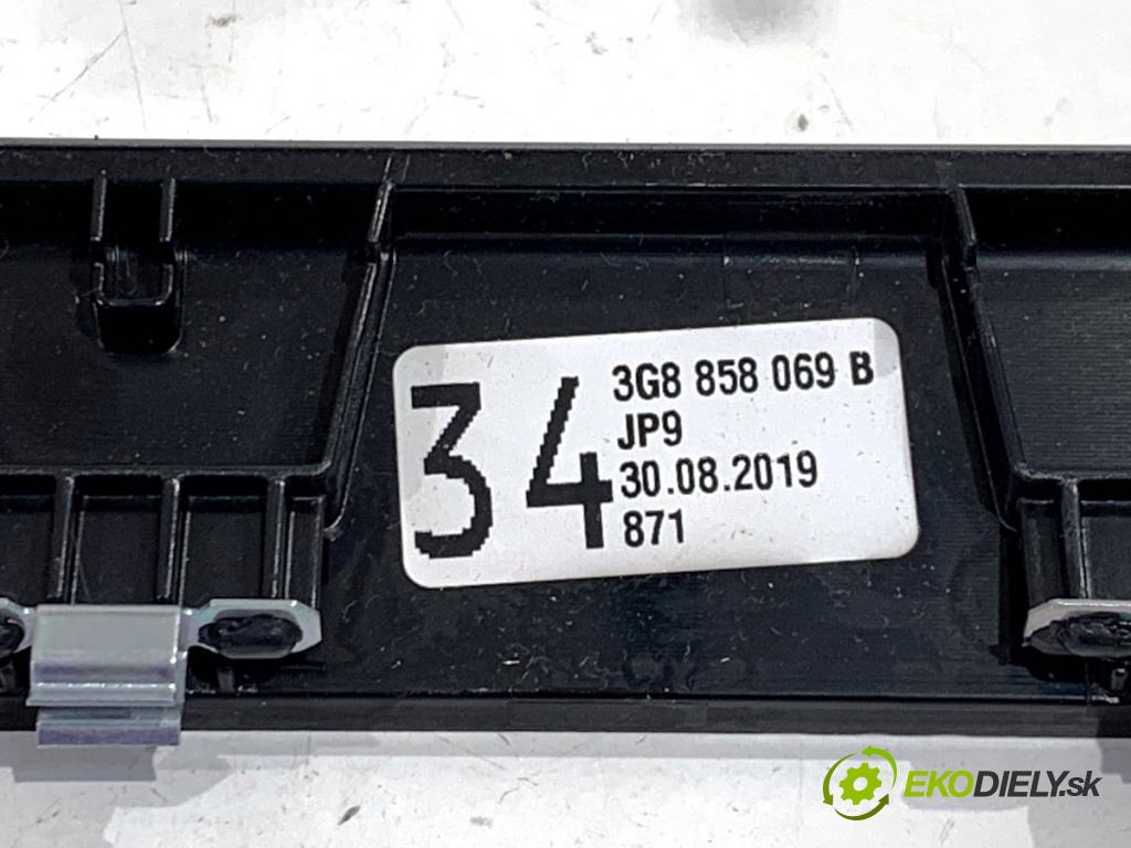 VW PASSAT B8 Kombi 2019 110 kW 2.0 TDI 1968 Rámček kryt radia navigácie 3G8858069B