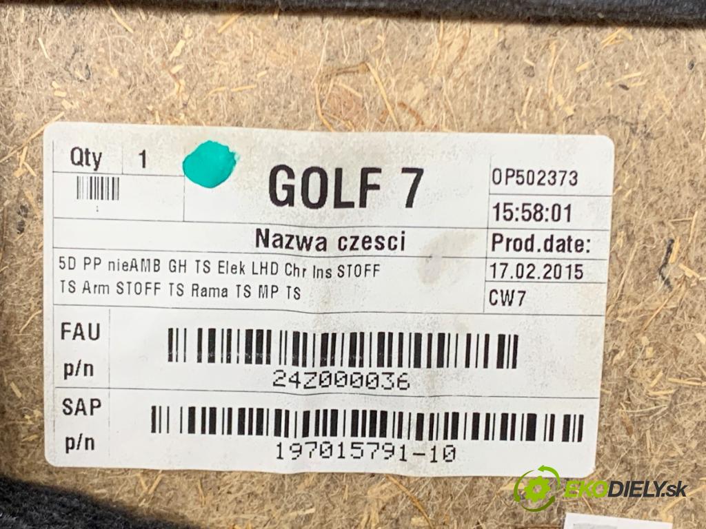 VW GOLF VII Kombi 2015 77 kW 1.6 TDI 1598 čalúnenie Dvere pravy predný