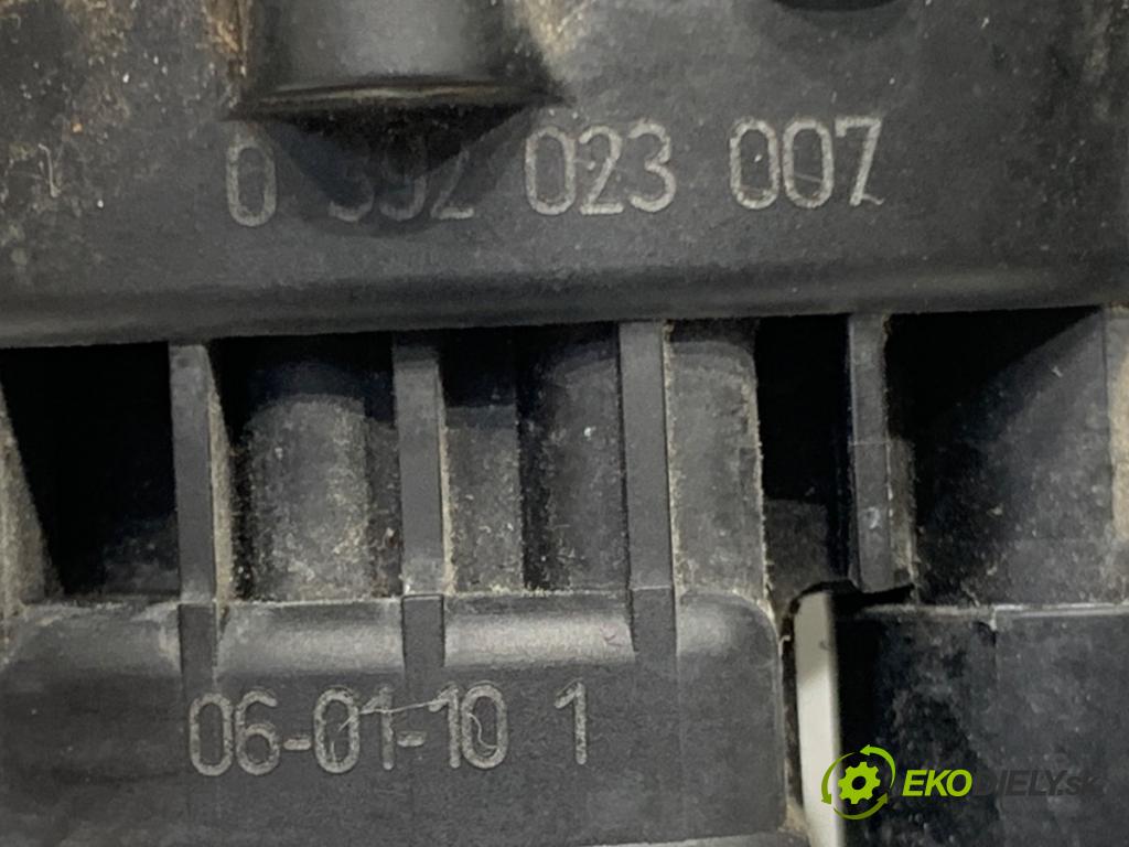 AUDI A6 C6 sedan 2006 125 kW 2.0 TFSI 1984 Magnetický ventil vody 0392023007 (Elektrosúčasti ostatné)