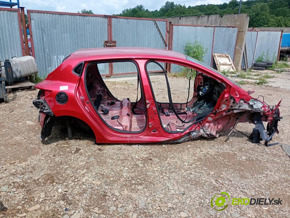 RENAULT CLIO IV liftback 2013 54 kW 1.2 16V 1149 karoséria ČTVRŤÁK: Blatník prah strecha PODŁUŻNICA 