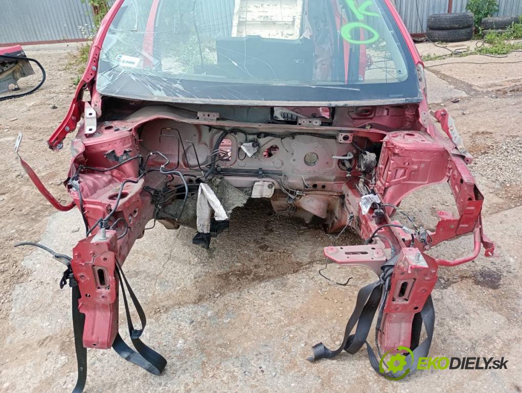 RENAULT CLIO IV liftback 2013 54 kW 1.2 16V 1149 karoséria ČTVRŤÁK: Blatník prah strecha PODŁUŻNICA