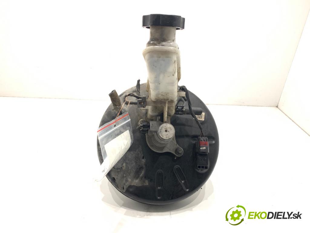 HYUNDAI i30 liftback 2020 74 kW 1.4 MPI 1368 Posilovač bŕzd 58500-G4250