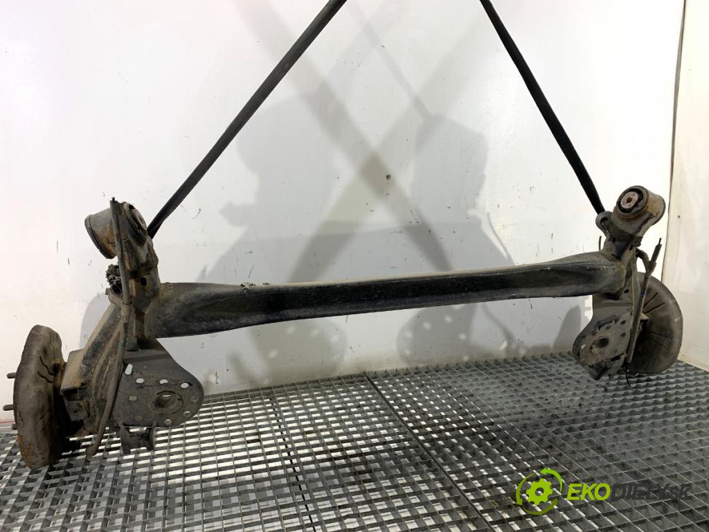 HYUNDAI i30 liftback 2020 74 kW 1.4 MPI 1368 Výstuha zad