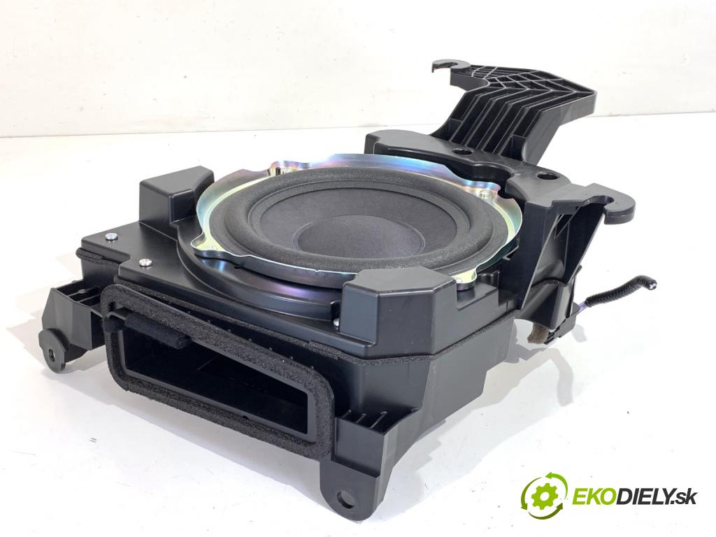 LEXUS NX SUV 2024 179 kW 350h (AAZH20) 2487 subwoofer 86150-78130 (Audio zariadenie)
