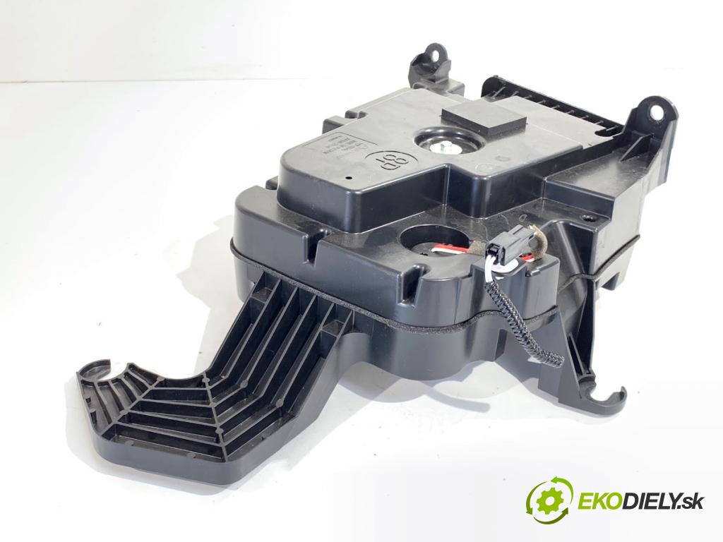 LEXUS NX SUV 2024 179 kW 350h (AAZH20) 2487 subwoofer 86150-78130 (Audio zariadenie)