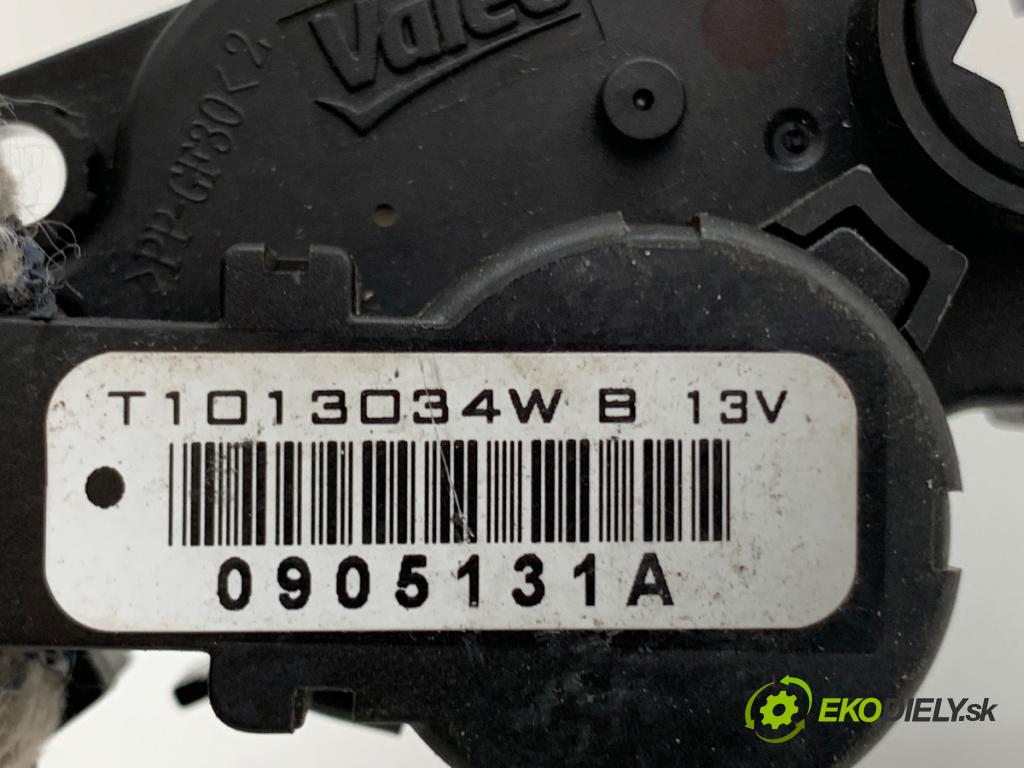 RENAULT CLIO IV liftback 2013 54 kW 1.2 16V 1149 motor topení T1013034W