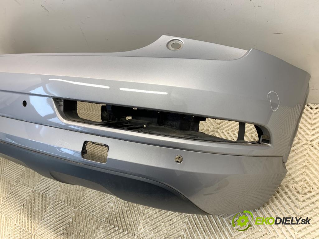 AUDI Q3 I SUV 2016 147 kW 2.0 TFSI quattro 1984 Nárazník zad LZ7G (Kľučka dverí ostatné)