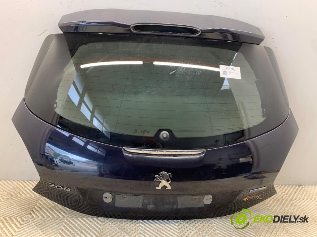 PEUGEOT 208 I liftback 2016 81 kW 1.2 THP 110 1199 kapota zadní část EKU