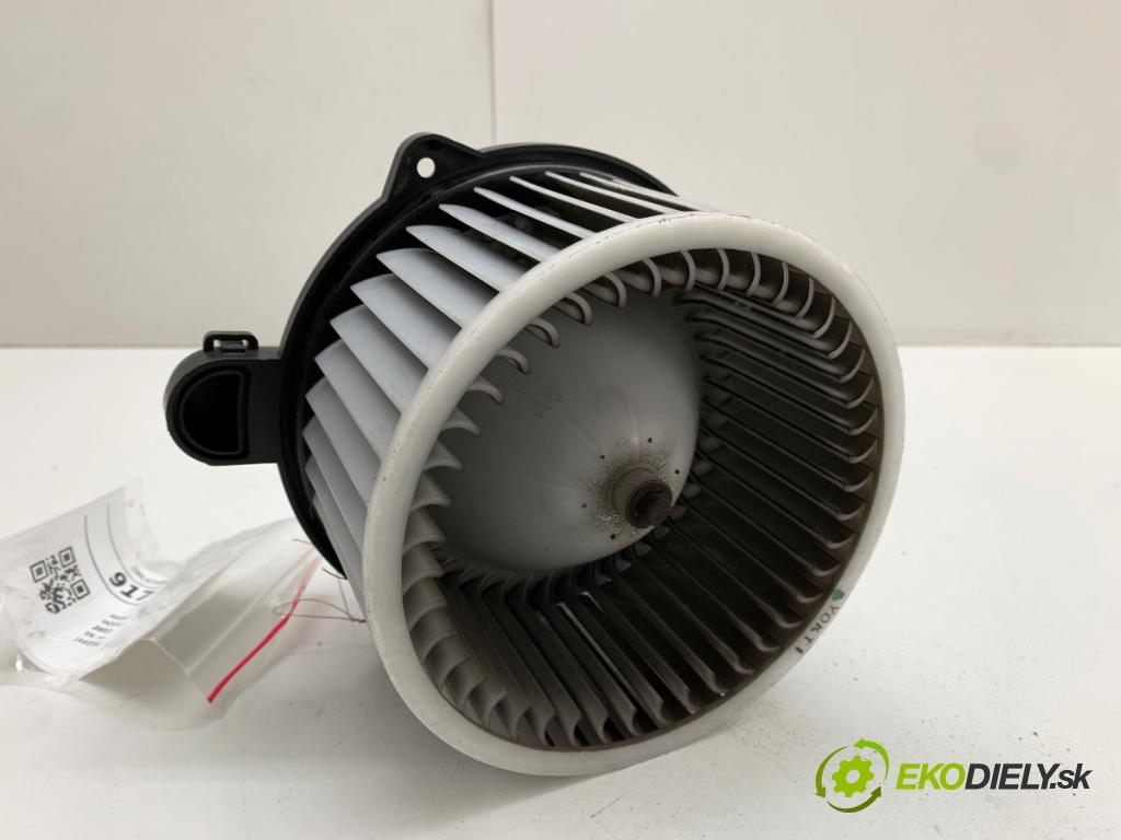 HYUNDAI i30 liftback 2020 74 kW 1.4 MPI 1368 ventilátor kúrenia 97113-A4000