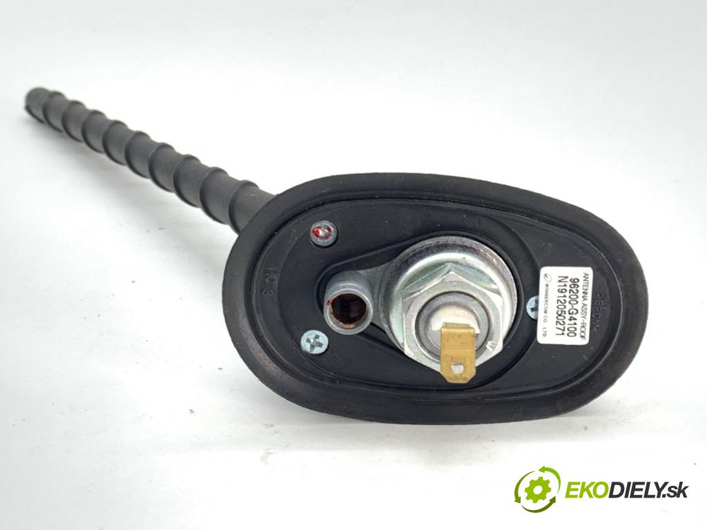 HYUNDAI i30 liftback 2020 74 kW 1.4 MPI 1368 ANTENA 96200-G4100
