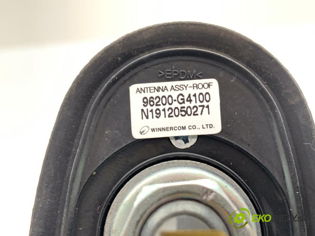 HYUNDAI i30 liftback 2020 74 kW 1.4 MPI 1368 ANTENA 96200-G4100