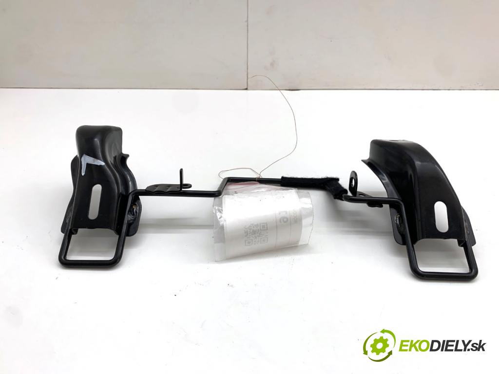 LEXUS NX SUV 2024 179 kW 350h (AAZH20) 2487 Uchytenie ISOFIX ľavy 